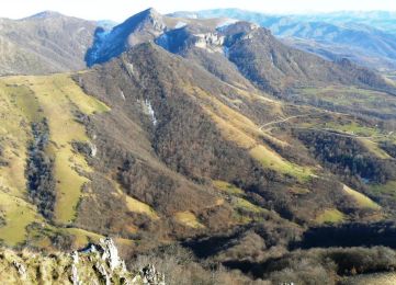 Тетевен - върховете Острич и Червен